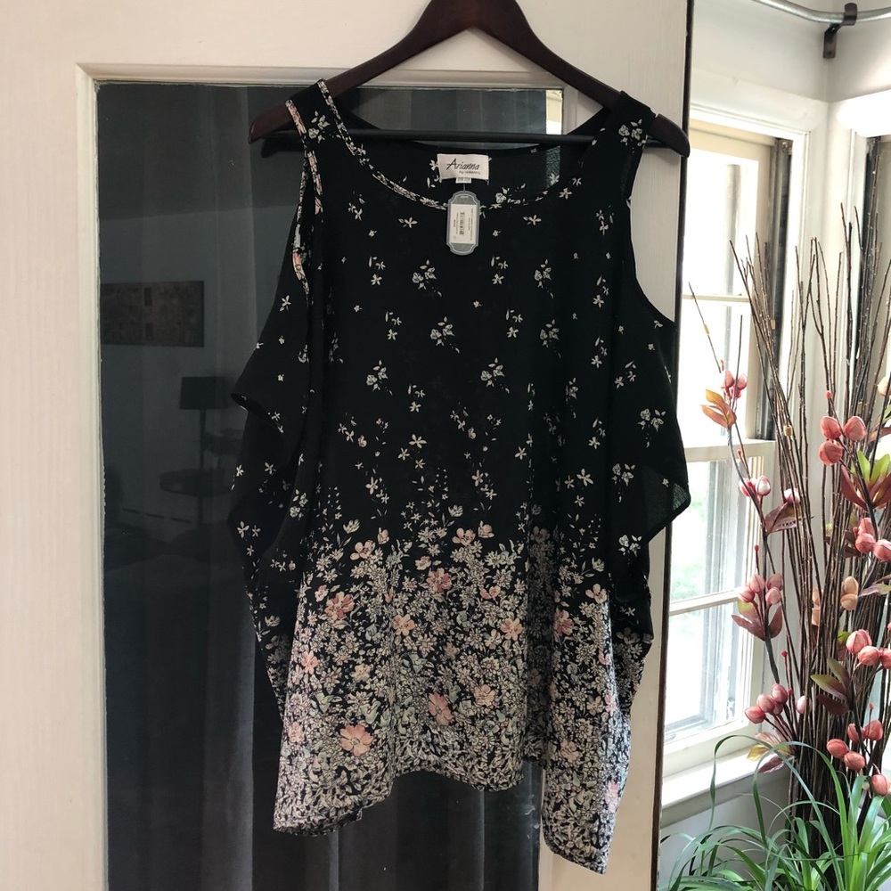 48HR PRICE DROP😱Arianna by Howard’s Cold Top